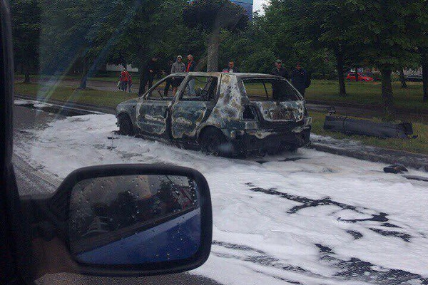 Львів'ян злякав вибух автомобіля