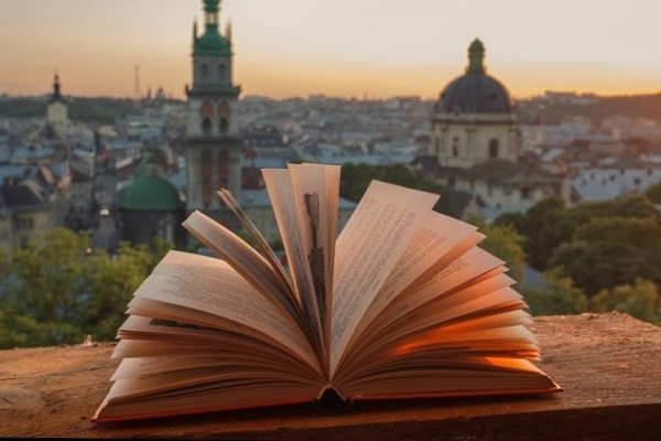 5 липня у Львові стартує Місяць авторських читань