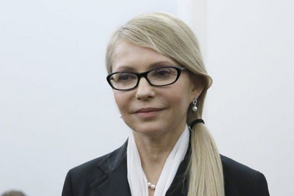 Тимошенко лідирує у президентських перегонах, – опитування