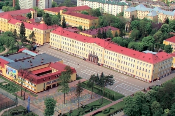 У Львові в Національній академії сухопутних військ, тендер виграв підприємець, що зареєструвався за тиждень до торгів