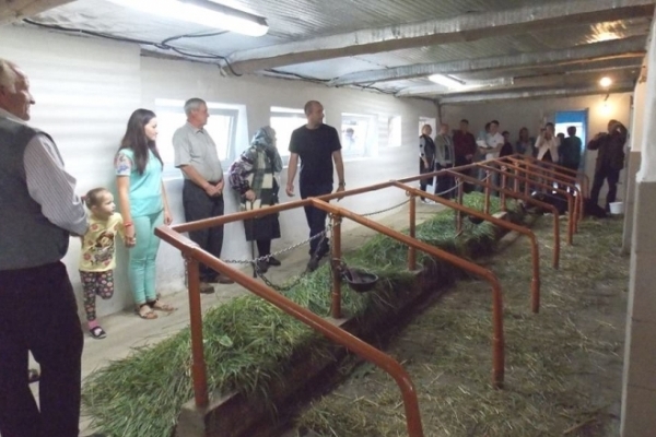 У Самбірському районі відкрили новозбудовану молочну ферму
