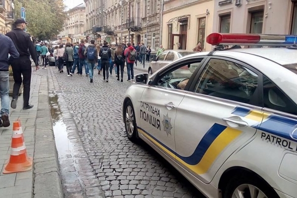 Студенти пройшли ходою солідарності вулицями Львова (Фото)