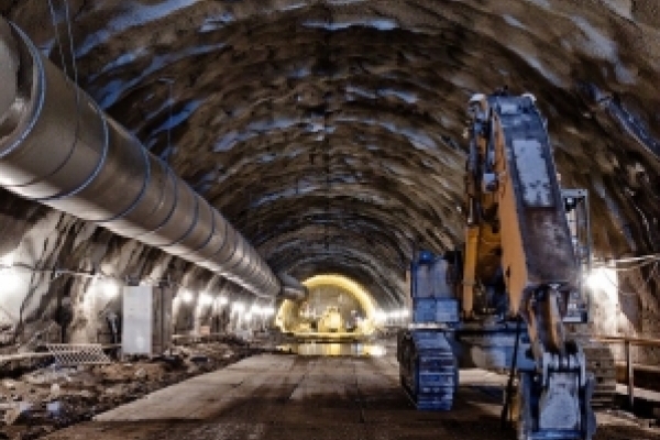 Колії у Бескидському тунелі планують прокласти до березня