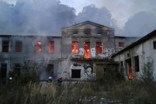Пожежа в приміщенні колишнього «Винзаводу» у Львові