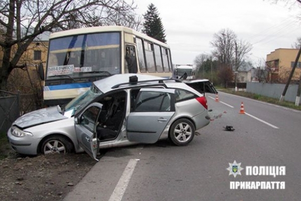 Внаслідок зіткнення з автобусом загинув львів'янин