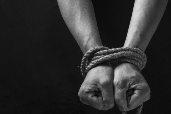 На Львівщині 11 дорослих та 2 дітей стали жертвами торгівлі людьми