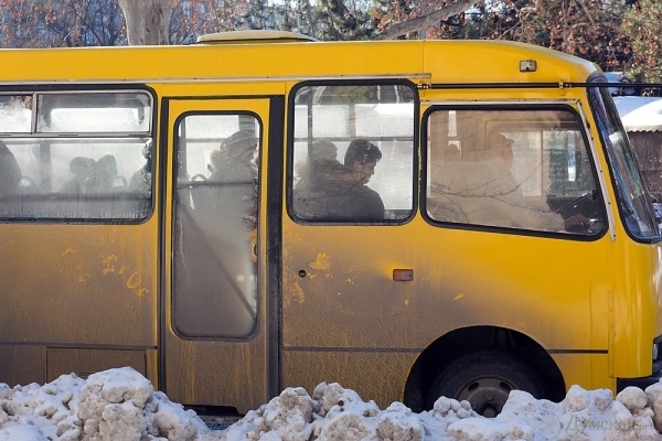 У Львові на маршрутах нарахували лише половину автобусів