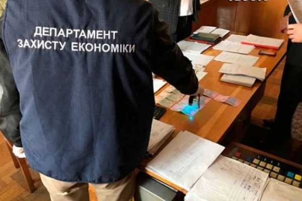 Прокурор Львівської області оголосив підозру адвокату