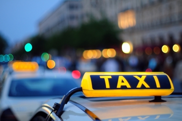 У Львові діє послуга таксі «Тверезий водій». Як це працює