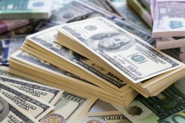 В одному з банків Львівської області працівник привласнив $100 000 свого клієнта