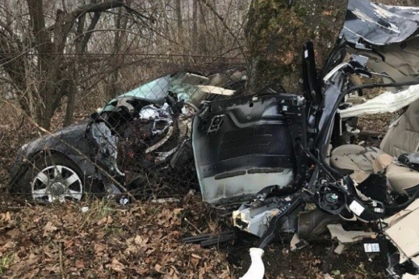 Жахлива ДТП на Львівщині: водій та пасажир загинули, а мaшинa пeрeтвoрилaся нa мeтaлoбрухт