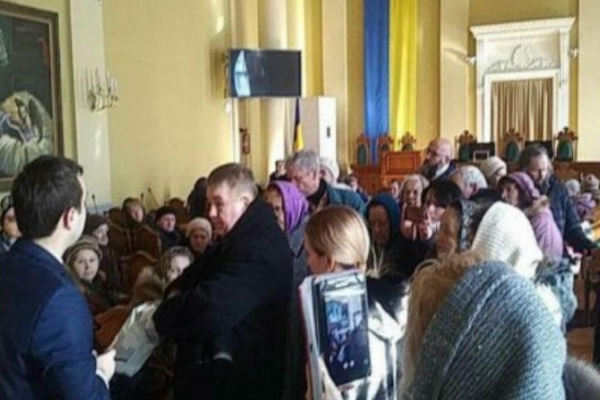 Прихожани згорілої у Львові церкви вимагали у влади справедливого розслідування пожежі