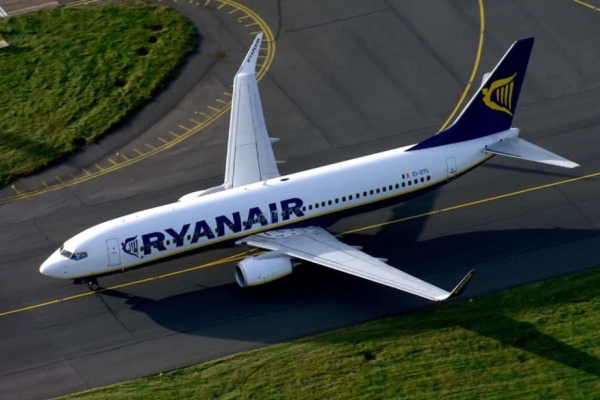 Ірландський лоукостер Ryanair літатиме зі Львова