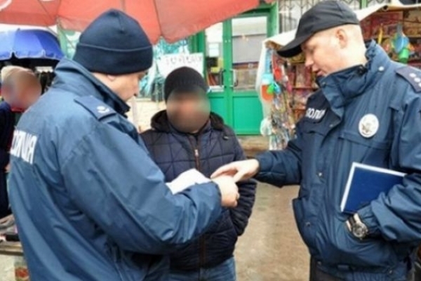 Поліціянти виявили на Львівщині 28 нелегальних мігрантів
