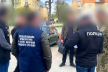 На Львівщині затримали військового, який забезпечував місце у делегації для виїзду за кордон за 17000 доларів