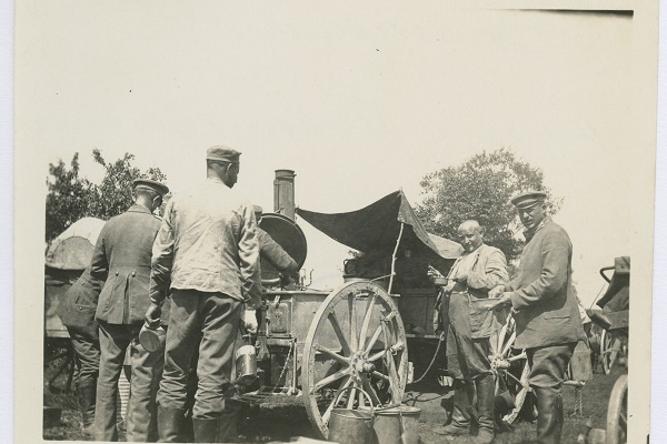 Село Плугів на фото 1916 року