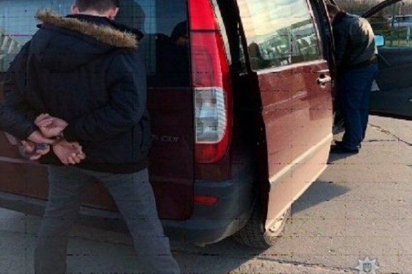 На Львівщині затримали іноземця, який вербував українок у німецький бордель (Фото)