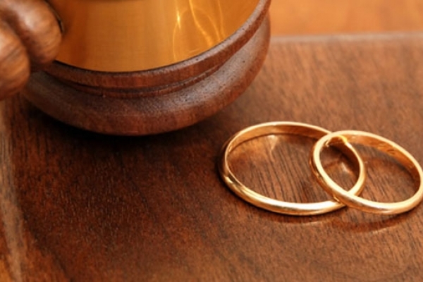 До півтисячі шлюбів реєструють у Львові за місяць