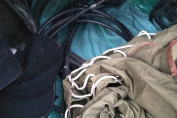 Поліціянти схопили у Львові крадіїв телефонного кабелю