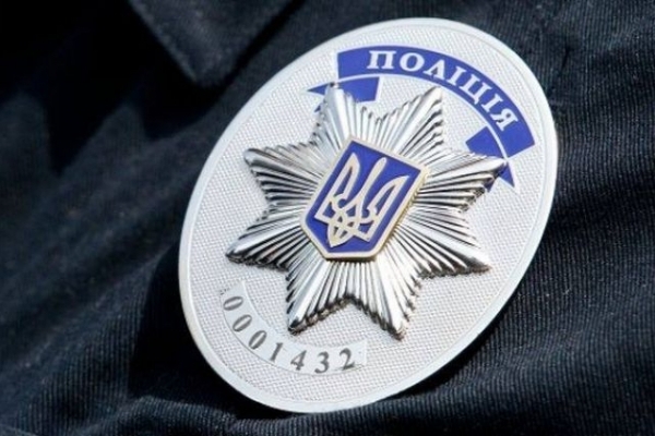 У Львові впіймали чотирьох зловмисників, які біля вокзалу пограбували чоловіка (Фото)