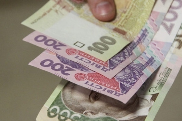 Середня зарплата на Львівщині за місяць зросла на 780 гривень