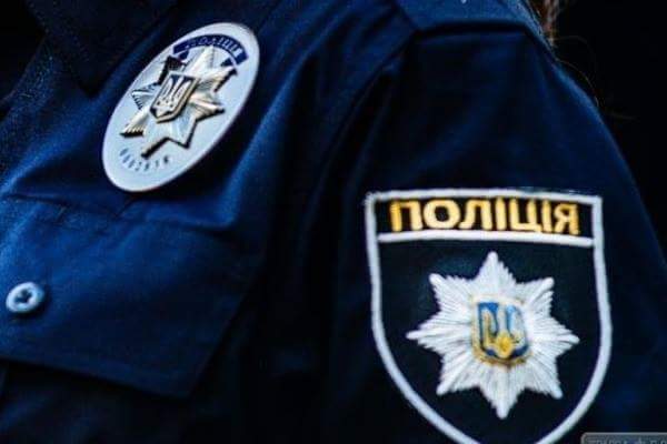 Патрульні у Львові у колишнього засудженого знайшли крадене посвідчення та шприци