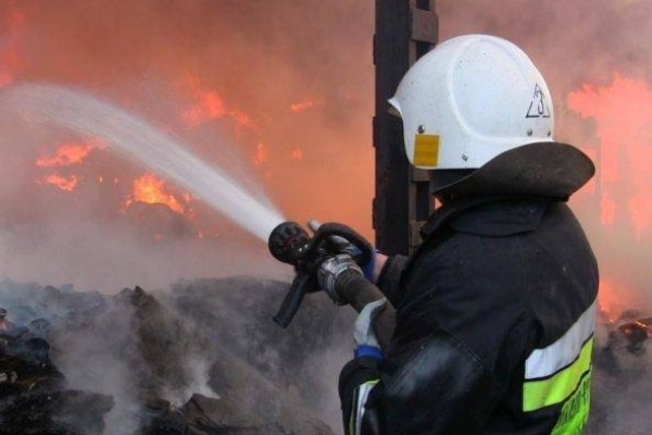 У Червонограді з палаючої квартири врятували юнака