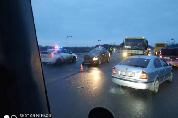 У Львові загинув водій легковика