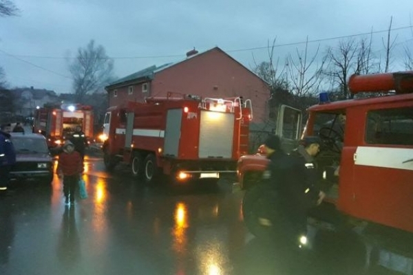 Пожежа у Дрогобичі: врятували трьох людей