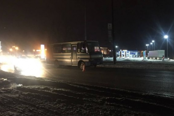 Позашляховик не розминувся у Львові з автобусом (Відео)