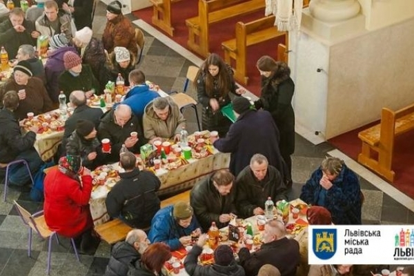 У Львові влаштують бездомним великий Різдвяний обід