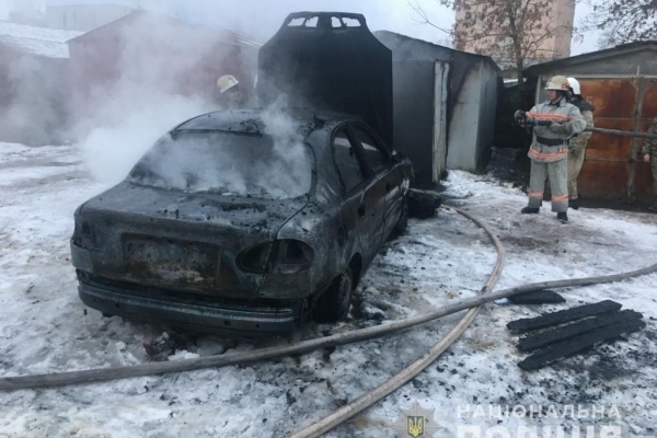 У Львові в гаражі згорів чоловік (Фото)