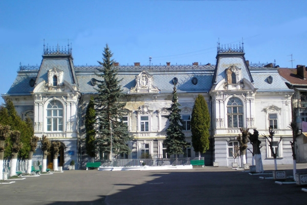 «Наполеонівський» палац у центрі Львова (Фото)