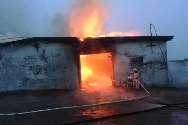 На Львівщині рятувальники ліквідували пожежу у складі