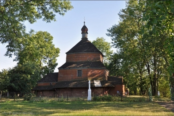 У підлозі храму на Львівщині знайшли 900-річну реліквію (Фото)