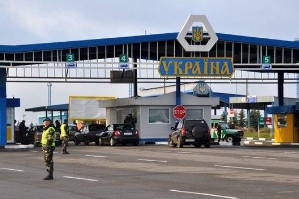Львів'яни змінюють правила перетину кордону
