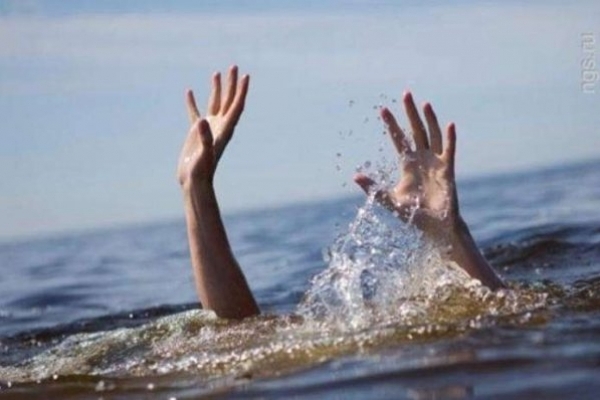 У Брюховичах другу добу шукають тіло 21-річного хлопця, який втопився в озері