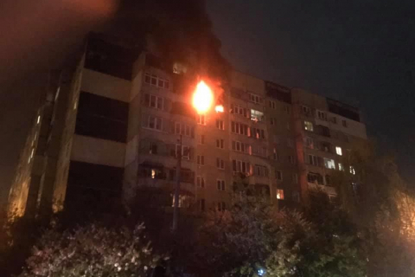 У Львові в багатоповерхівці стався вибух (Фото, відео)