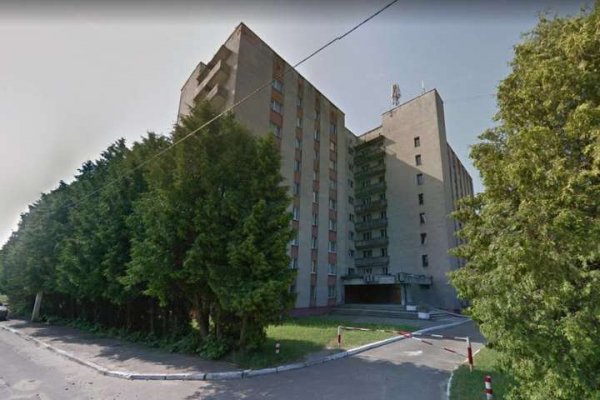 На Львівщині 17-річний хлопець випав з 9 поверху гуртожитку