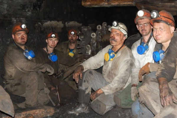 На Львівщині шахтарі спустились під землю і відмовляються працювати: вимагають зарплати