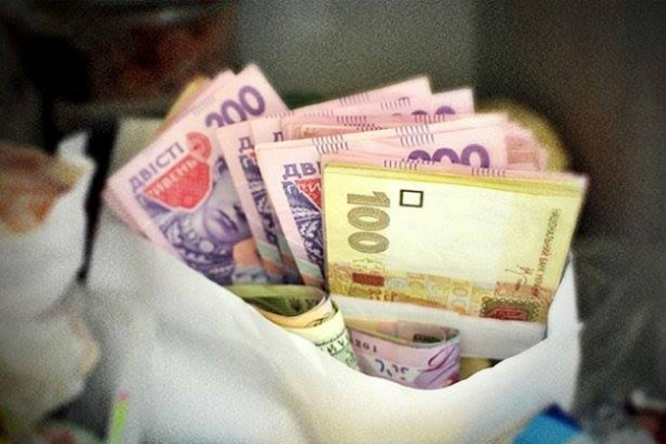 У Львові дві пенсіонерки віддали аферистам понад 50 тисяч гривень