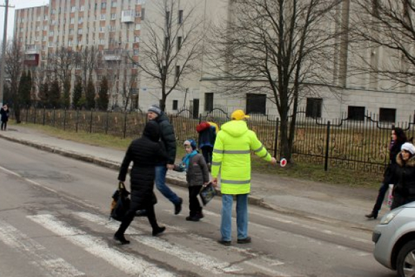 Біля львівських шкіл будуть працювати «жовті добродії»