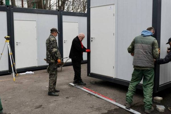 У Львові розпочали облаштовувати контейнерне містечко для переселенців