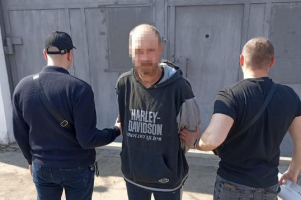 Поліцейські затримали зловмисника, який до смерті побив знайомого в Дрогобичі
