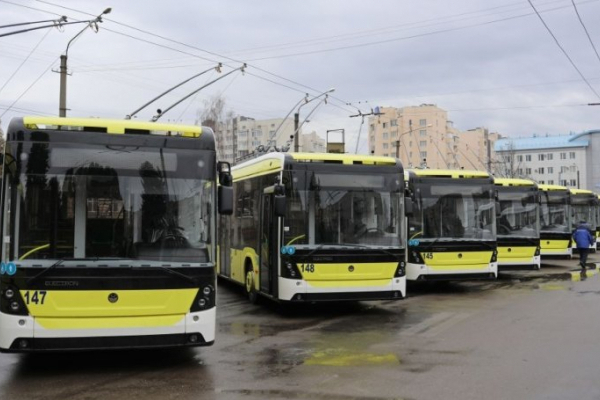 Коли відновлять рух тролейбусів у Львові?