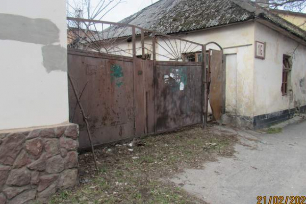 Львівська міськрада продала закинуті будівлі на Підзамчі