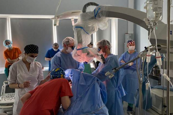 28-річному мешканцю Львівщини вперше зробили операцію на мозку з пробудженням