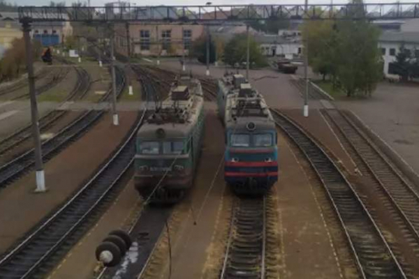 20-річного юнака смертельно вразило струмом на даху локомотива у Львові