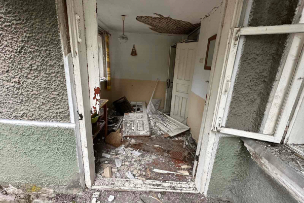 На Золочівщині уламки ракет пошкодили майно місцевих жителів (ФОТО)