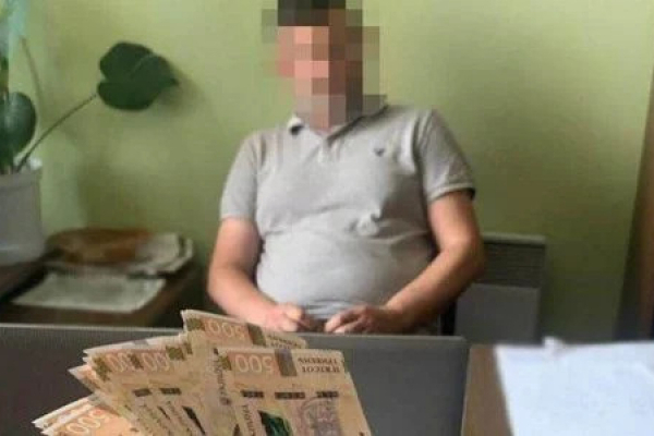 Львівщина: на хабарі затримали заступника мера та головного комунальника